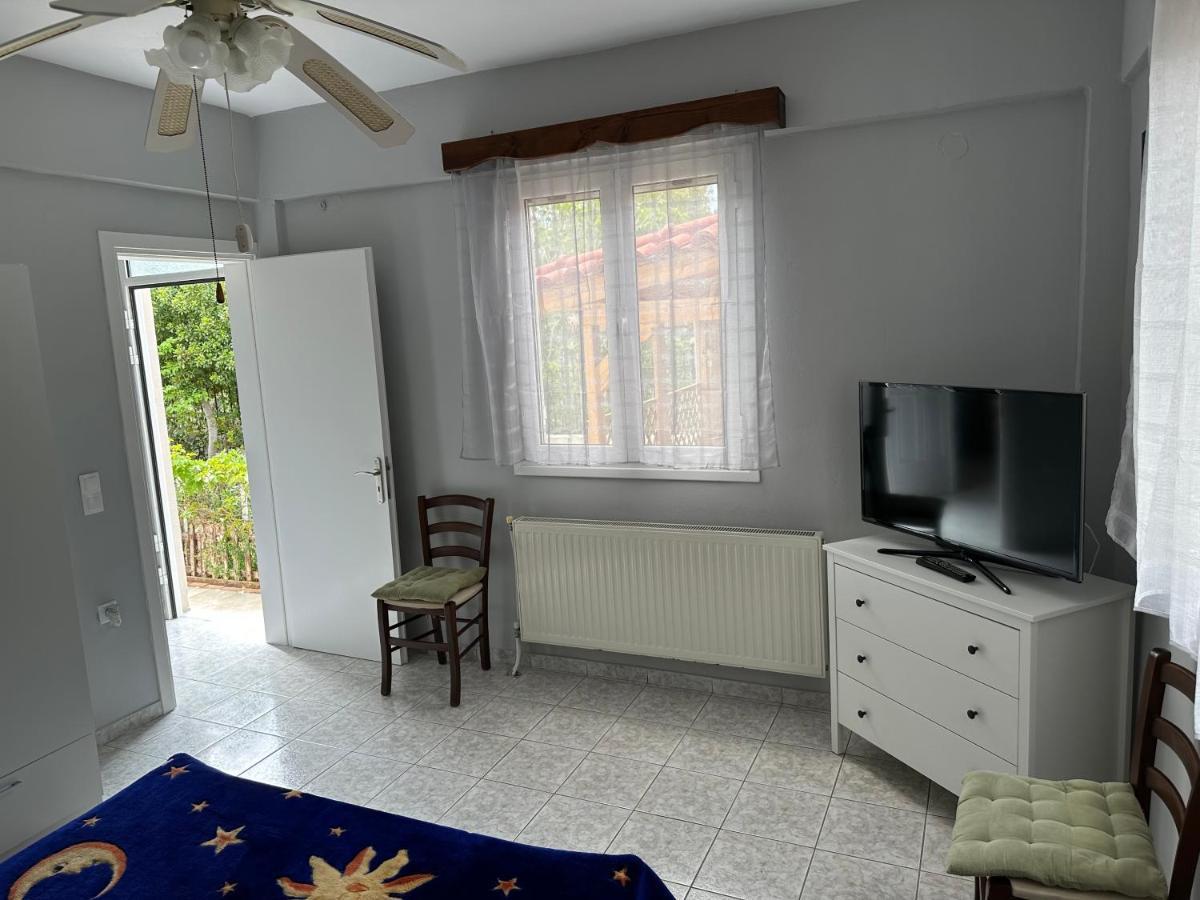 Welcome In Salamina Villa Exterior photo